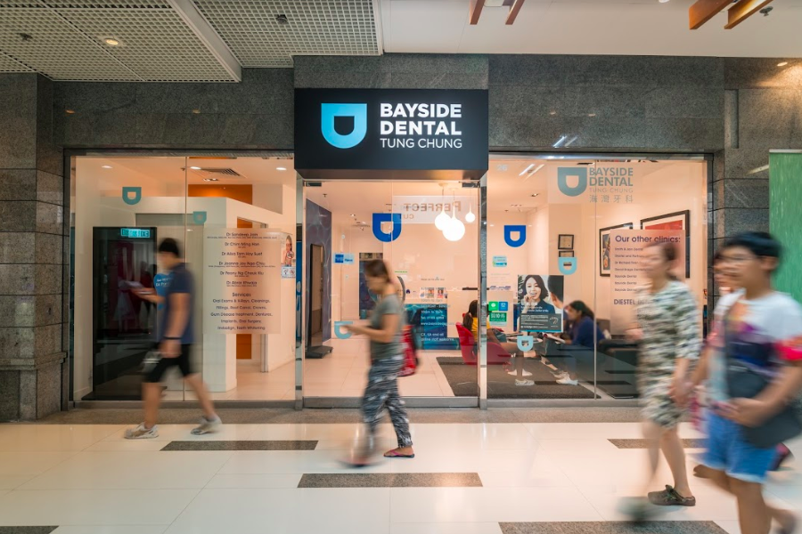 This is the environment image of Bayside Dental Tung Chung, showing the clinic’s exterior and waiting area, offering dental services including the prevention and treatment of cavities.